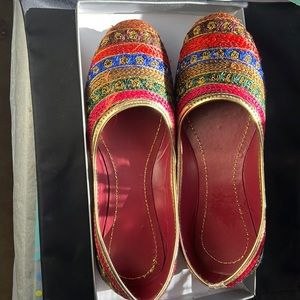 Belly shoes size9-10